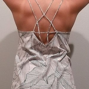 Multi strap palm print top